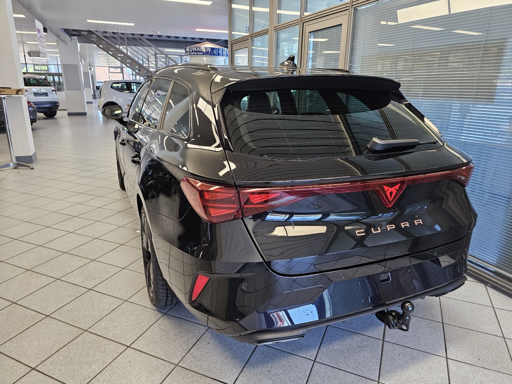 Cupra Leon Sportstourer  bei Hoffmann Automobile in Wolfsburg kaufen und sofort mitnehmen - Bild 5