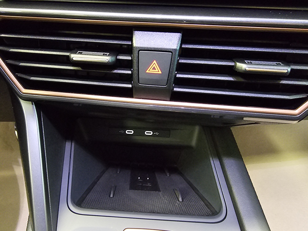 Cupra Leon Sportstourer  bei Hoffmann Automobile in Wolfsburg kaufen und sofort mitnehmen - Bild 10