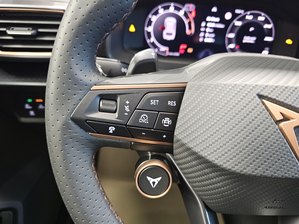 Cupra Leon Sportstourer  bei Hoffmann Automobile in Wolfsburg kaufen und sofort mitnehmen - Bild 24