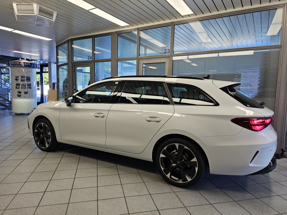 Cupra Leon Sportstourer  bei Hoffmann Automobile in Wolfsburg kaufen und sofort mitnehmen - Bild 24