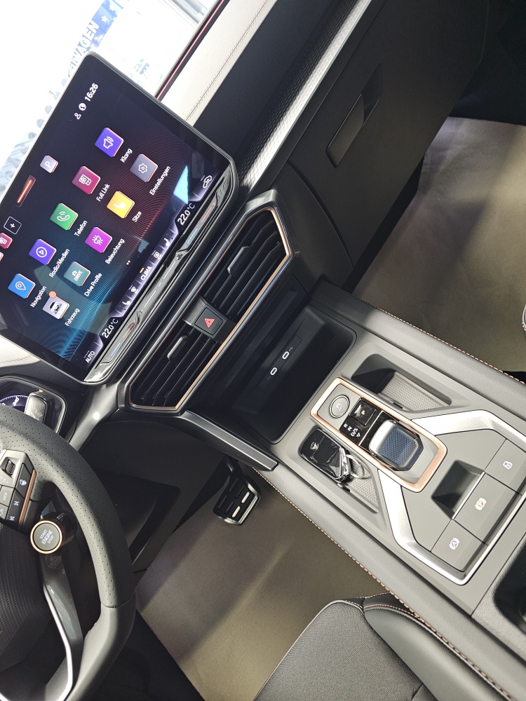 Cupra Leon Sportstourer  bei Hoffmann Automobile in Wolfsburg kaufen und sofort mitnehmen - Bild 10