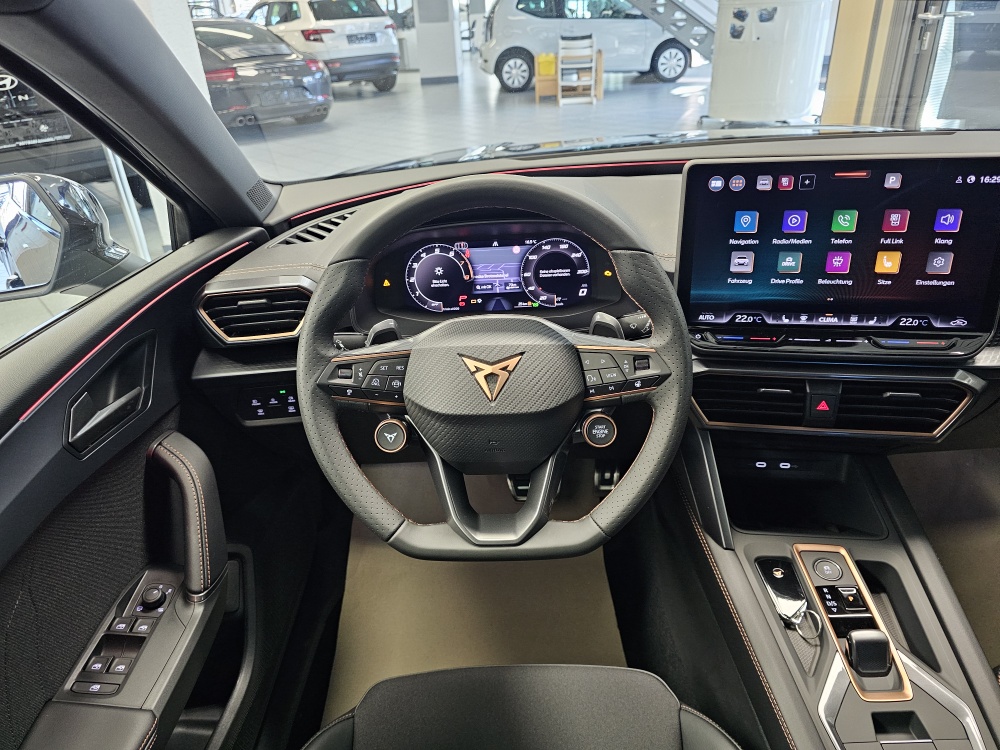 Cupra Leon Sportstourer  bei Hoffmann Automobile in Wolfsburg kaufen und sofort mitnehmen - Bild 28