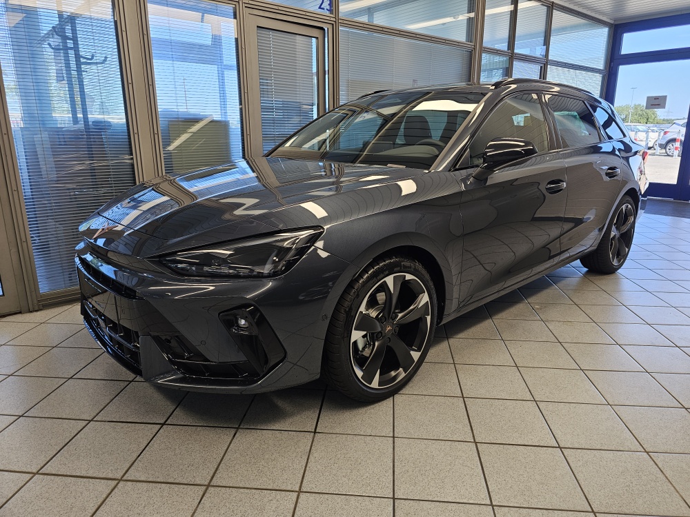 Cupra Leon Sportstourer  für nur 35.350,- € bei Hoffmann Automobile in Wolfsburg kaufen und sofort mitnehmen