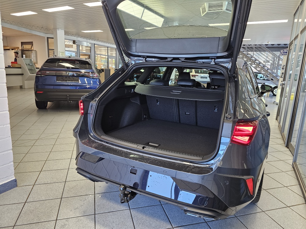Cupra Leon Sportstourer  bei Hoffmann Automobile in Wolfsburg kaufen und sofort mitnehmen - Bild 2