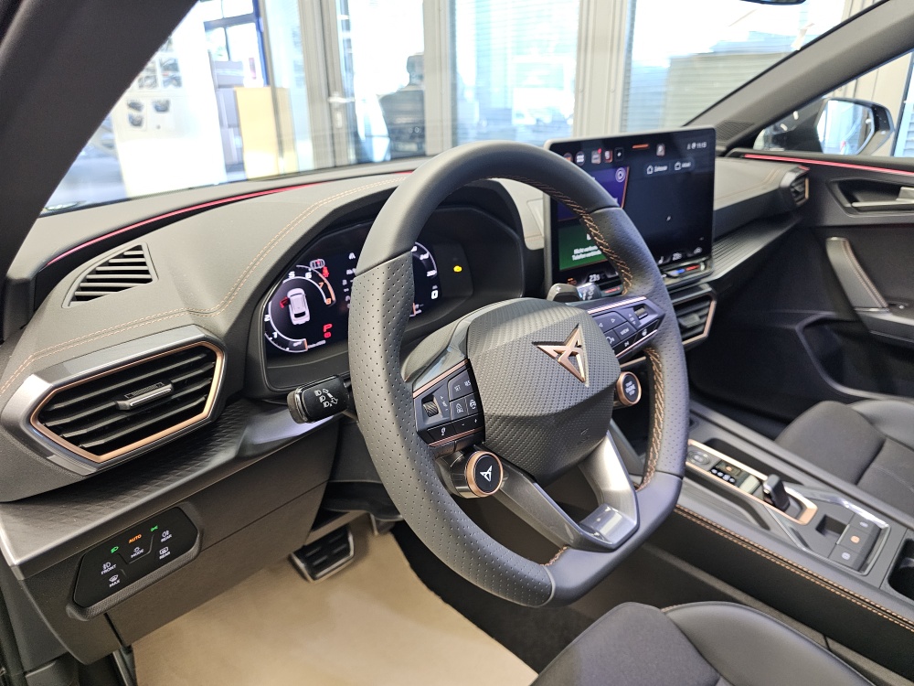 Cupra Leon Sportstourer  bei Hoffmann Automobile in Wolfsburg kaufen und sofort mitnehmen - Bild 22