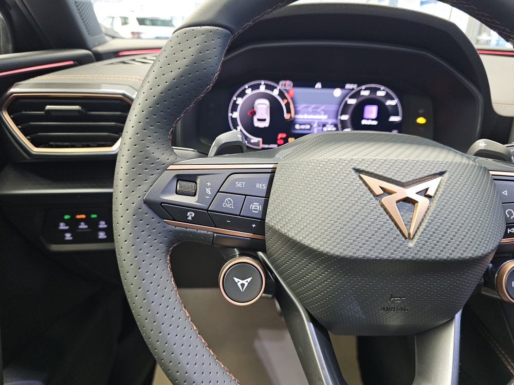 Cupra Leon Sportstourer bei Hoffmann Automobile in Wolfsburg kaufen und sofort mitnehmen - Bild 18