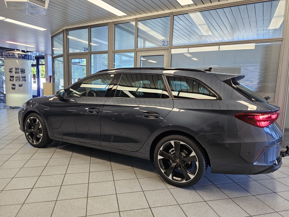 Cupra Leon Sportstourer bei Hoffmann Automobile in Wolfsburg kaufen und sofort mitnehmen - Bild 27