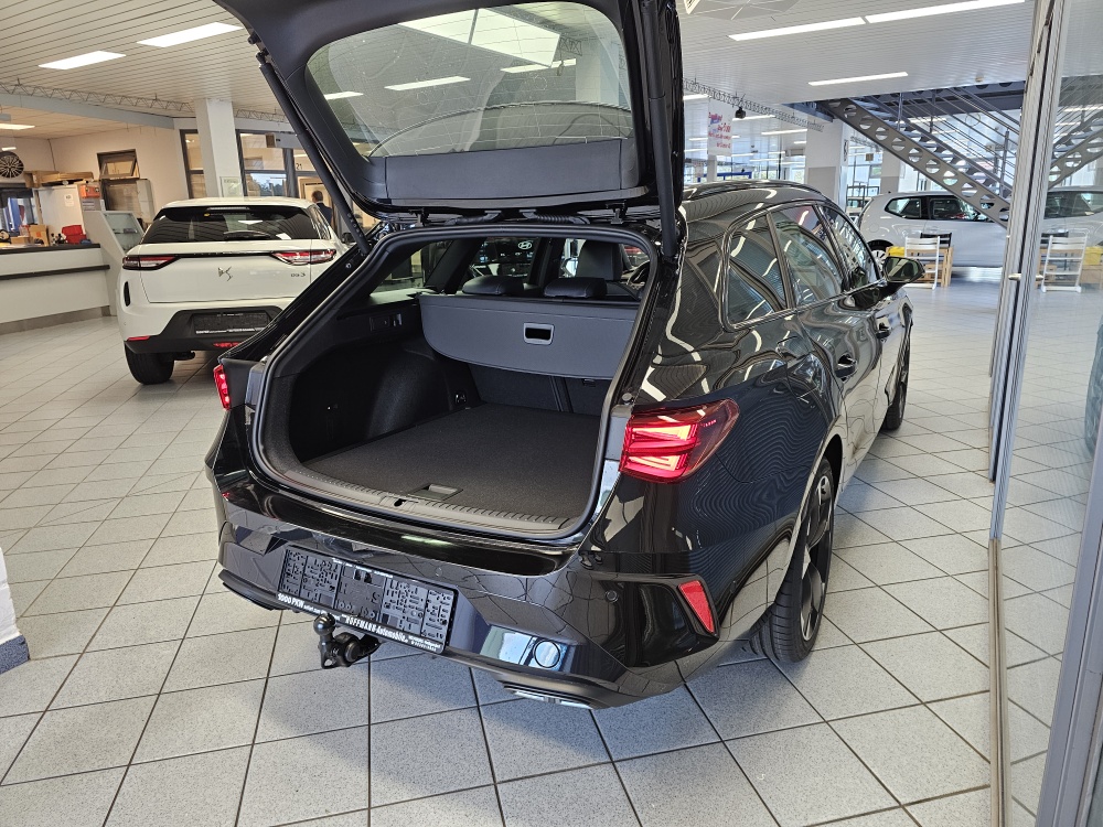 Cupra Leon Sportstourer bei Hoffmann Automobile in Wolfsburg kaufen und sofort mitnehmen - Bild 2