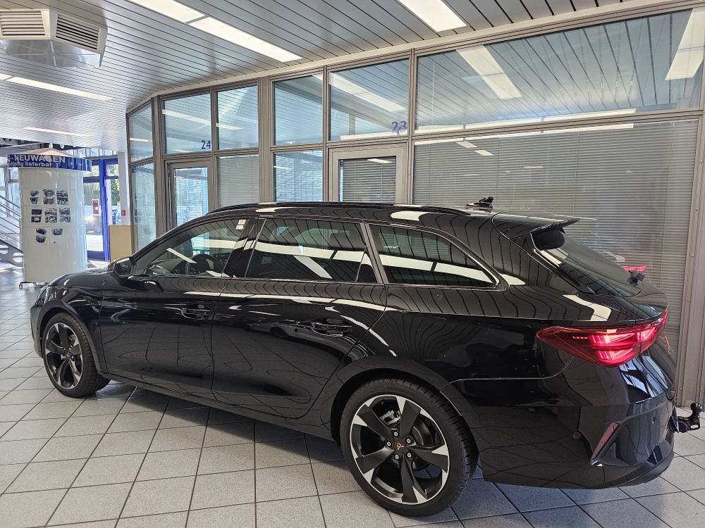 Cupra Leon Sportstourer bei Hoffmann Automobile in Wolfsburg kaufen und sofort mitnehmen - Bild 30