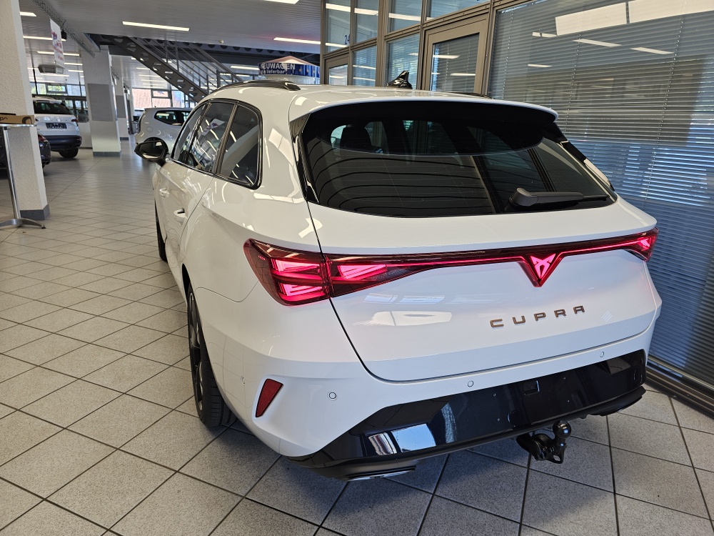 Cupra Leon Sportstourer  bei Hoffmann Automobile in Wolfsburg kaufen und sofort mitnehmen - Bild 5