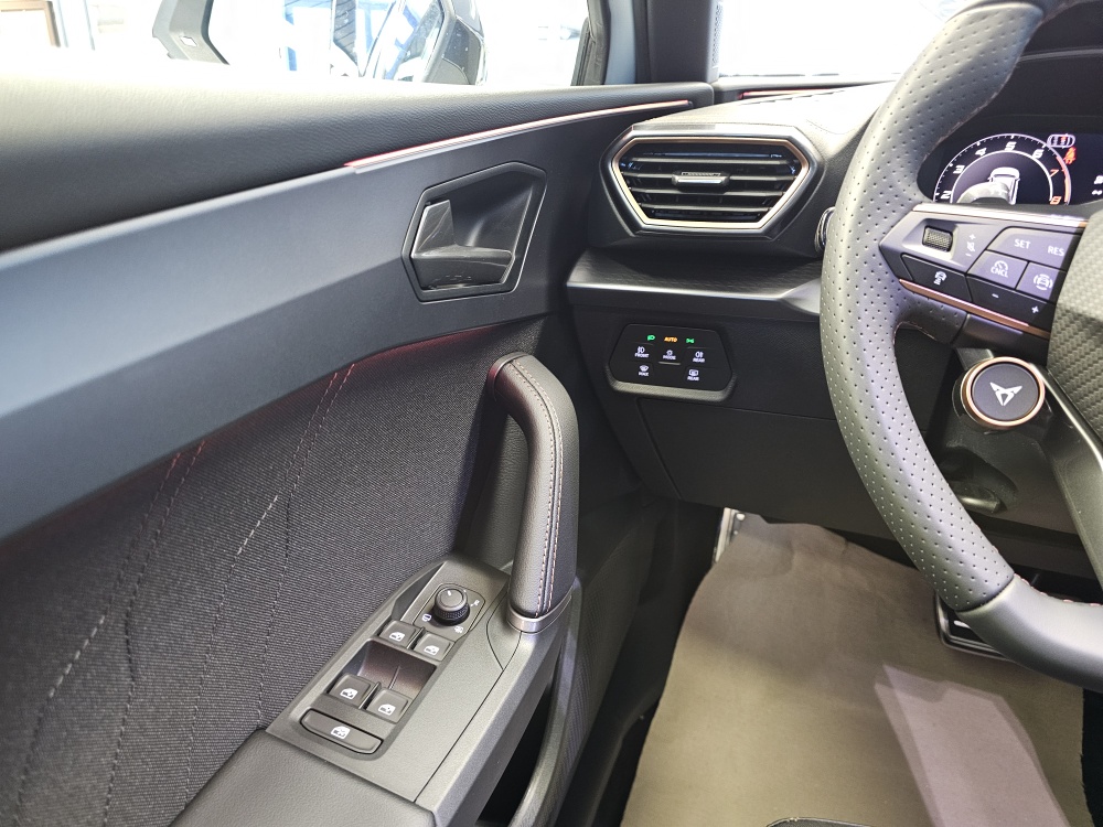 Cupra Leon Sportstourer  bei Hoffmann Automobile in Wolfsburg kaufen und sofort mitnehmen - Bild 20