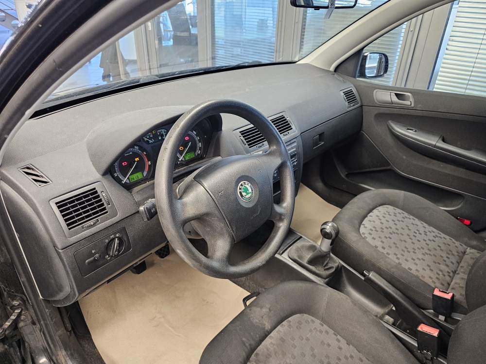 Skoda Fabia Combi  bei Hoffmann Automobile in Wolfsburg kaufen und sofort mitnehmen - Bild 8