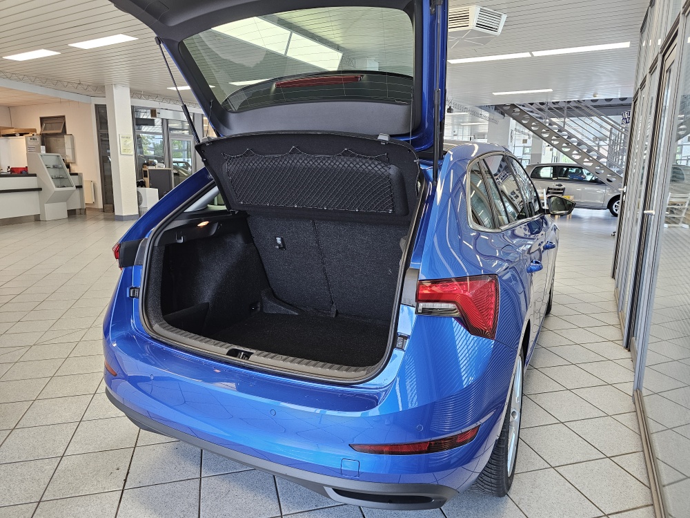 Skoda Scala  bei Hoffmann Automobile in Wolfsburg kaufen und sofort mitnehmen - Bild 2