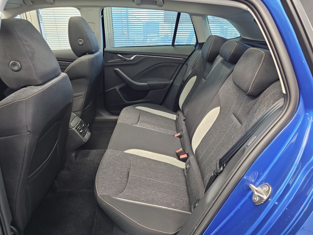 Skoda Scala  bei Hoffmann Automobile in Wolfsburg kaufen und sofort mitnehmen - Bild 4