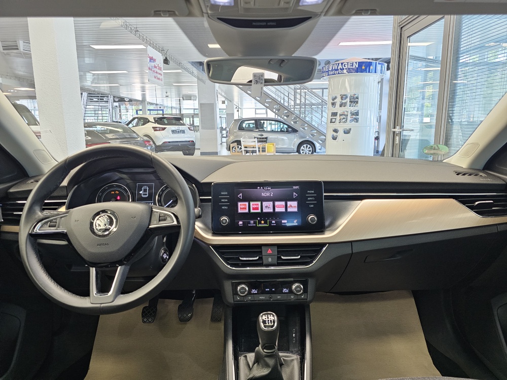 Skoda Scala  bei Hoffmann Automobile in Wolfsburg kaufen und sofort mitnehmen - Bild 6