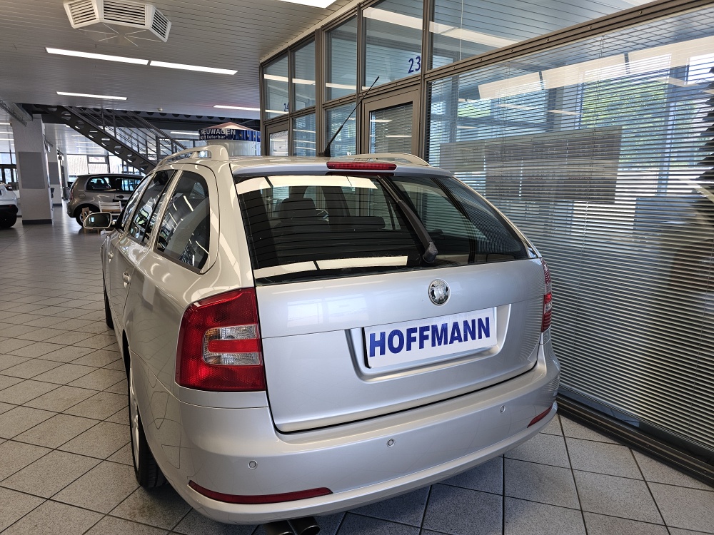 Skoda Octavia Combi  bei Hoffmann Automobile in Wolfsburg kaufen und sofort mitnehmen - Bild 3