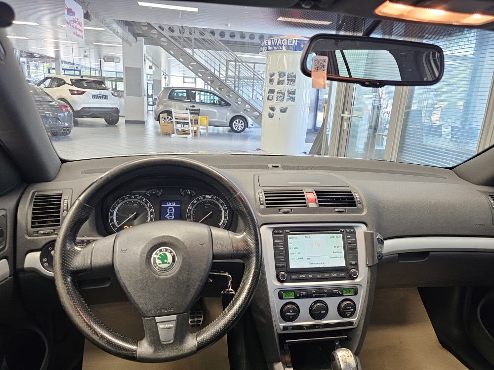 Skoda Octavia Combi  bei Hoffmann Automobile in Wolfsburg kaufen und sofort mitnehmen - Bild 8