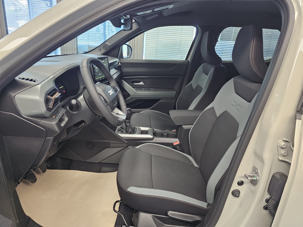 Dacia Duster  bei Hoffmann Automobile in Wolfsburg kaufen und sofort mitnehmen - Bild 17