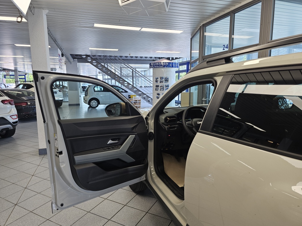 Dacia Duster  bei Hoffmann Automobile in Wolfsburg kaufen und sofort mitnehmen - Bild 18