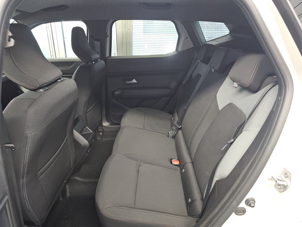Dacia Duster  bei Hoffmann Automobile in Wolfsburg kaufen und sofort mitnehmen - Bild 4