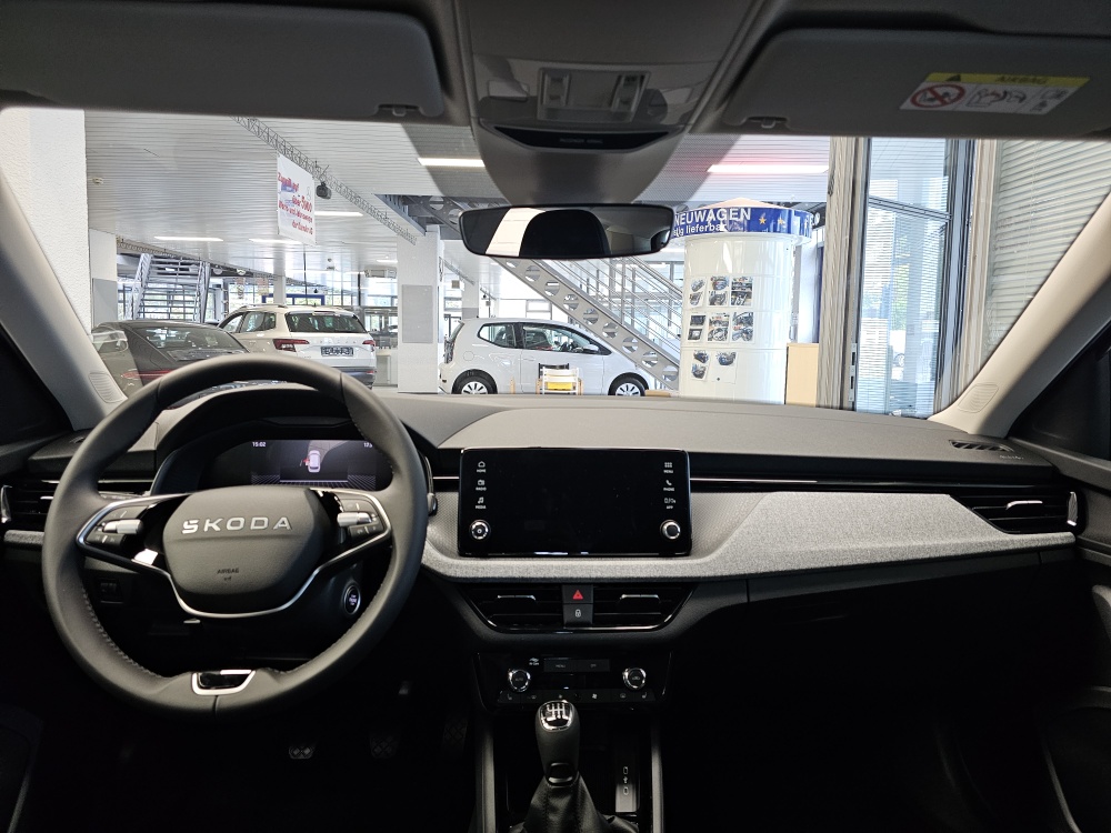 Skoda Kamiq  bei Hoffmann Automobile in Wolfsburg kaufen und sofort mitnehmen - Bild 3