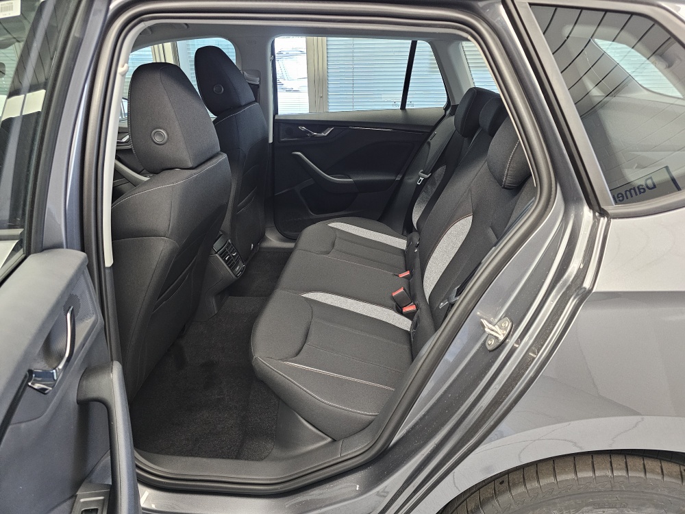 Skoda Kamiq  bei Hoffmann Automobile in Wolfsburg kaufen und sofort mitnehmen - Bild 5