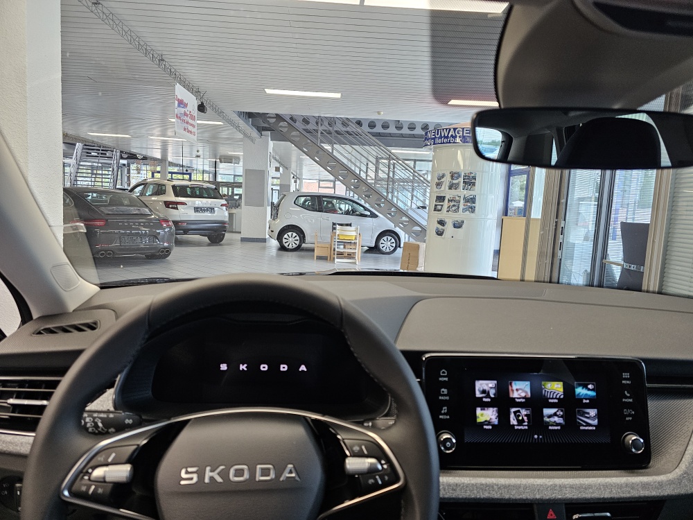 Skoda Kamiq  bei Hoffmann Automobile in Wolfsburg kaufen und sofort mitnehmen - Bild 8