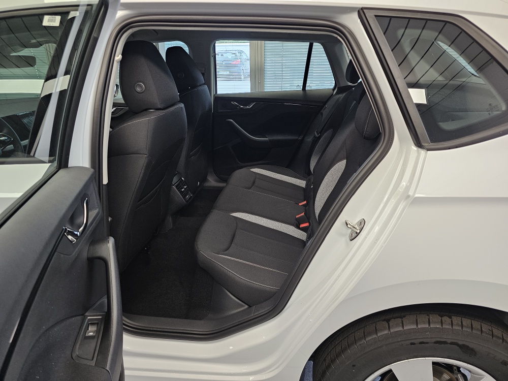 Skoda Kamiq  bei Hoffmann Automobile in Wolfsburg kaufen und sofort mitnehmen - Bild 5