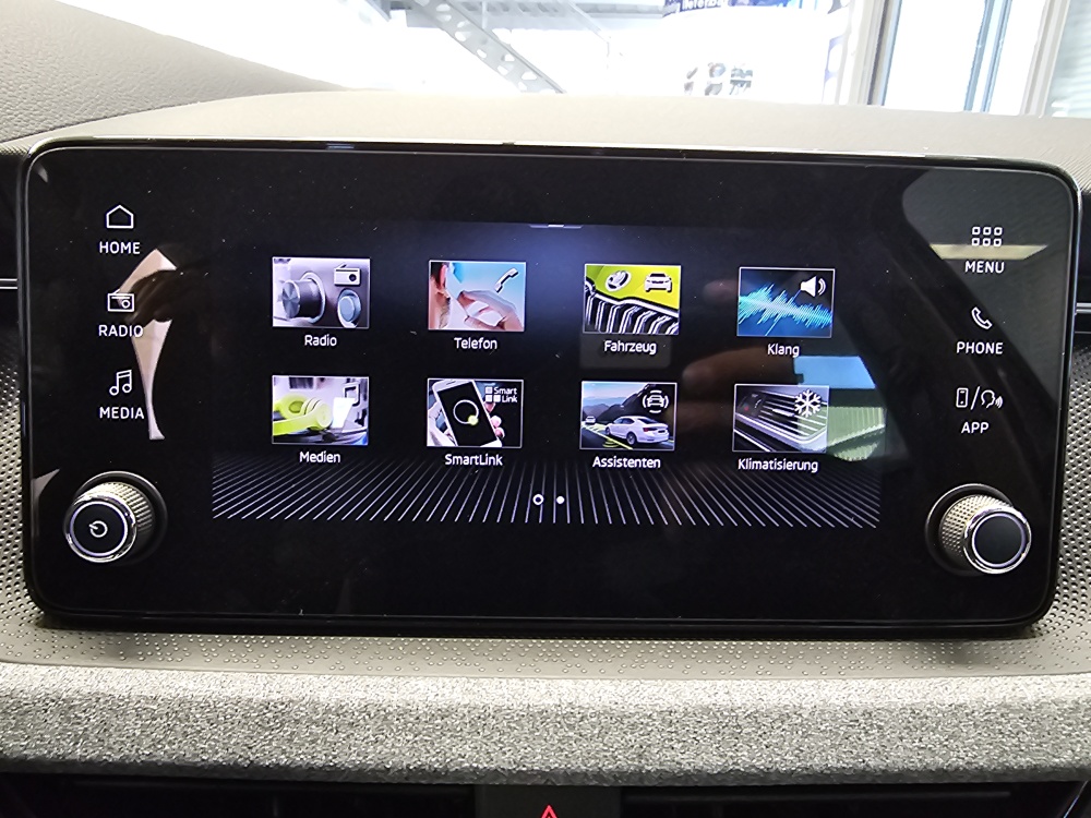 Skoda Kamiq  bei Hoffmann Automobile in Wolfsburg kaufen und sofort mitnehmen - Bild 8