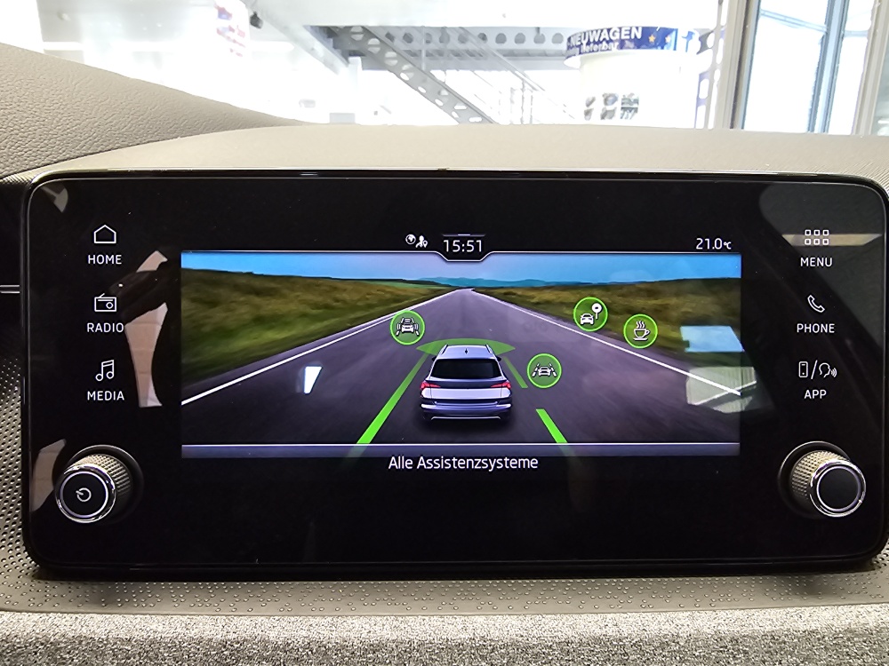 Skoda Kamiq  bei Hoffmann Automobile in Wolfsburg kaufen und sofort mitnehmen - Bild 12