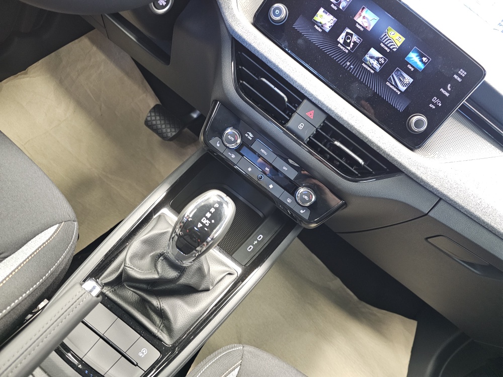 Skoda Kamiq  bei Hoffmann Automobile in Wolfsburg kaufen und sofort mitnehmen - Bild 7