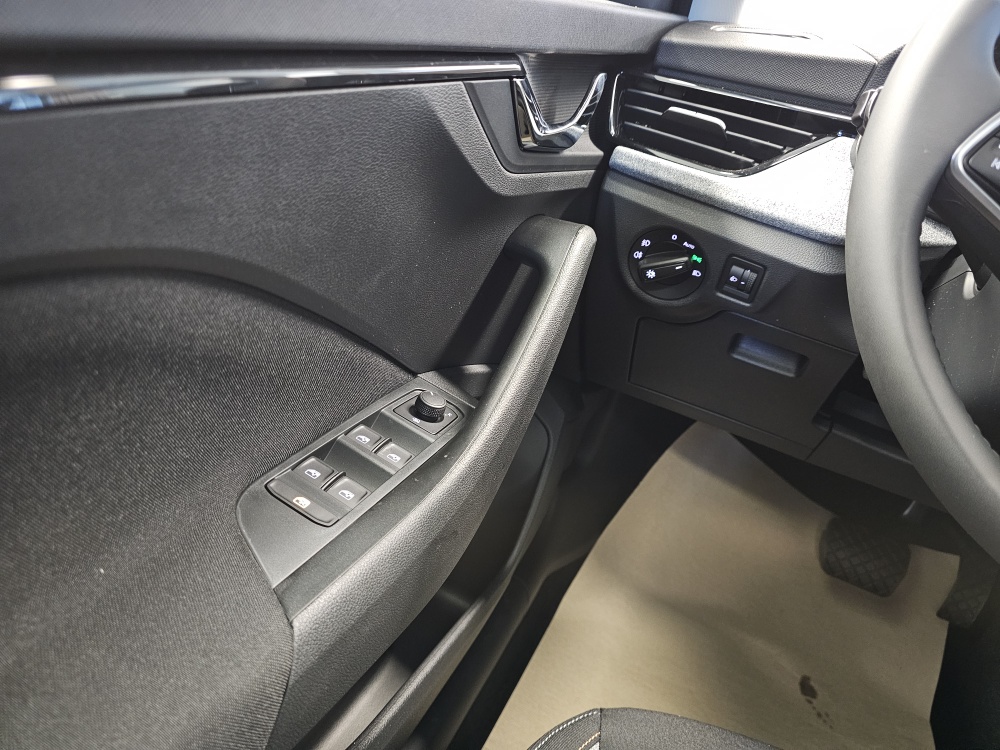 Skoda Kamiq  bei Hoffmann Automobile in Wolfsburg kaufen und sofort mitnehmen - Bild 19