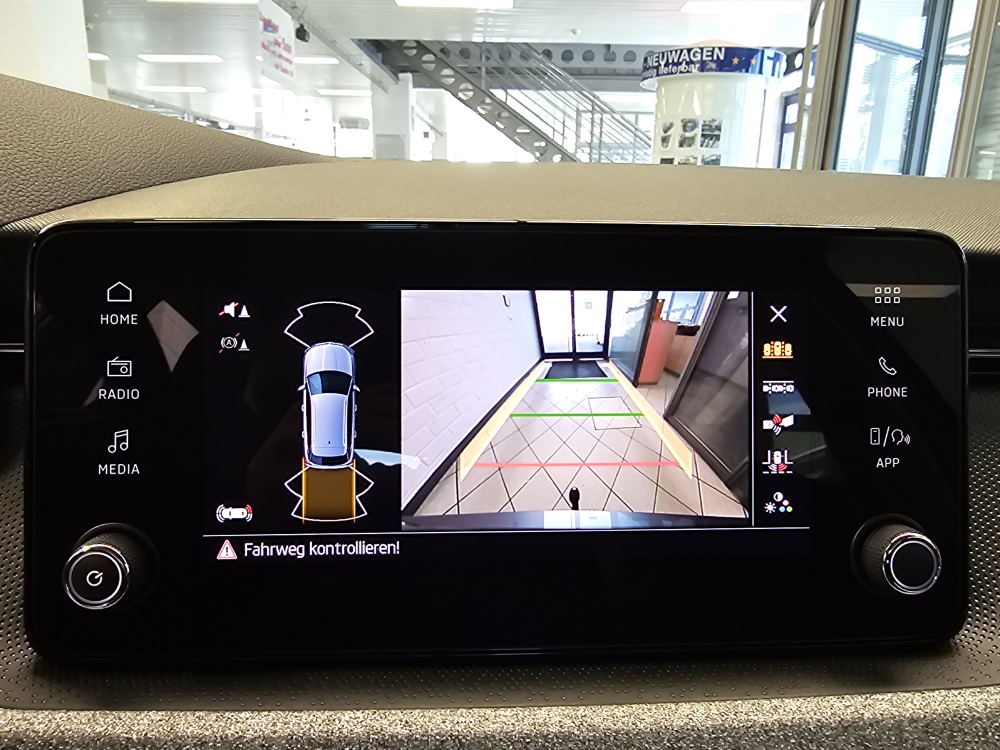 Skoda Kamiq  bei Hoffmann Automobile in Wolfsburg kaufen und sofort mitnehmen - Bild 16