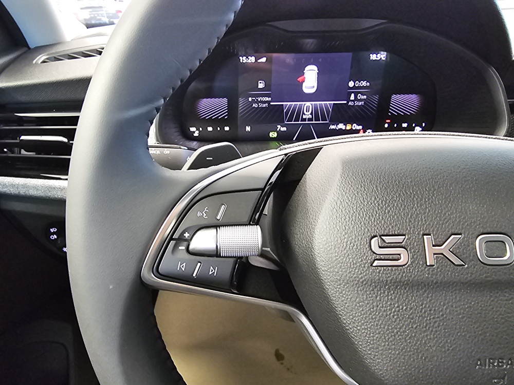 Skoda Kamiq  bei Hoffmann Automobile in Wolfsburg kaufen und sofort mitnehmen - Bild 18