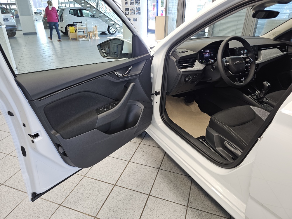 Skoda Kamiq  bei Hoffmann Automobile in Wolfsburg kaufen und sofort mitnehmen - Bild 23