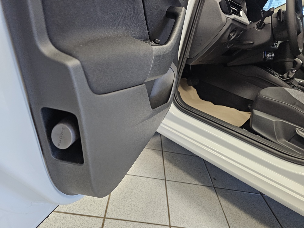 Skoda Kamiq  bei Hoffmann Automobile in Wolfsburg kaufen und sofort mitnehmen - Bild 24