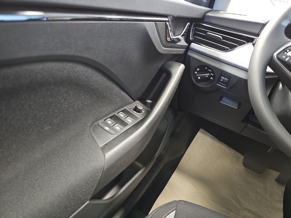 Skoda Kamiq  bei Hoffmann Automobile in Wolfsburg kaufen und sofort mitnehmen - Bild 19