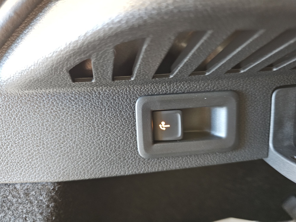 Skoda Kamiq  bei Hoffmann Automobile in Wolfsburg kaufen und sofort mitnehmen - Bild 3