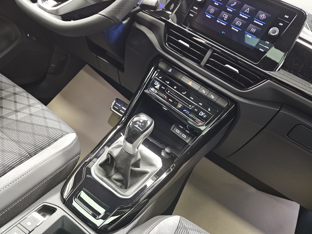 VW T-Roc  bei Hoffmann Automobile in Wolfsburg kaufen und sofort mitnehmen - Bild 10