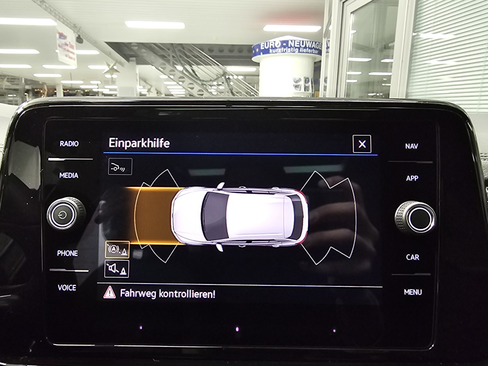 VW T-Roc  bei Hoffmann Automobile in Wolfsburg kaufen und sofort mitnehmen - Bild 19