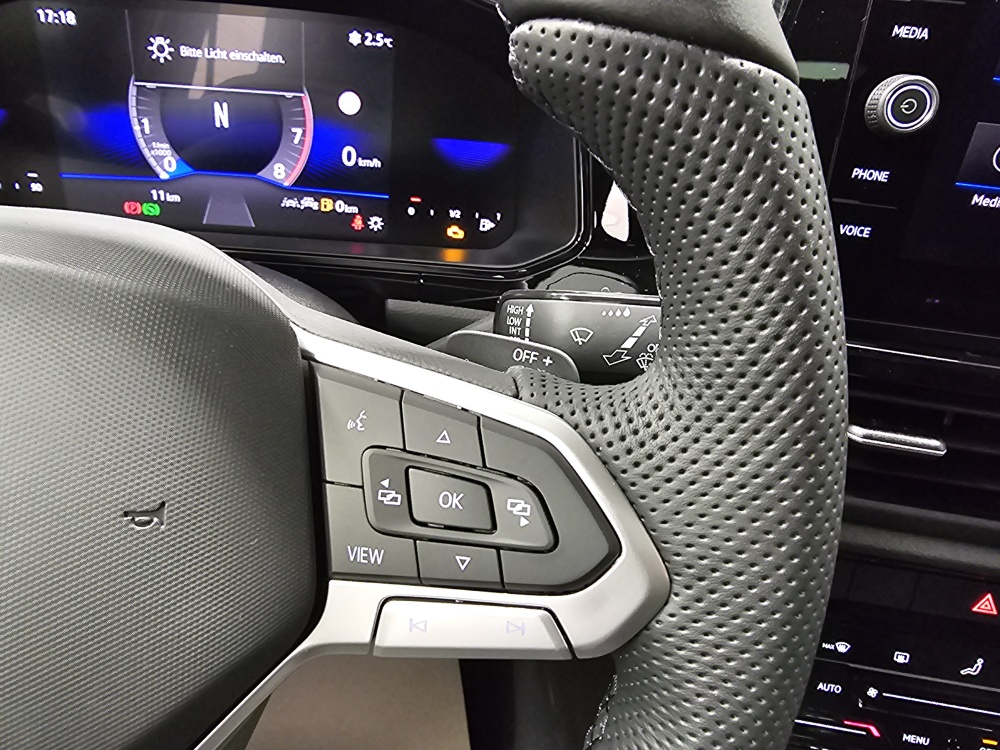 VW T-Roc  bei Hoffmann Automobile in Wolfsburg kaufen und sofort mitnehmen - Bild 21