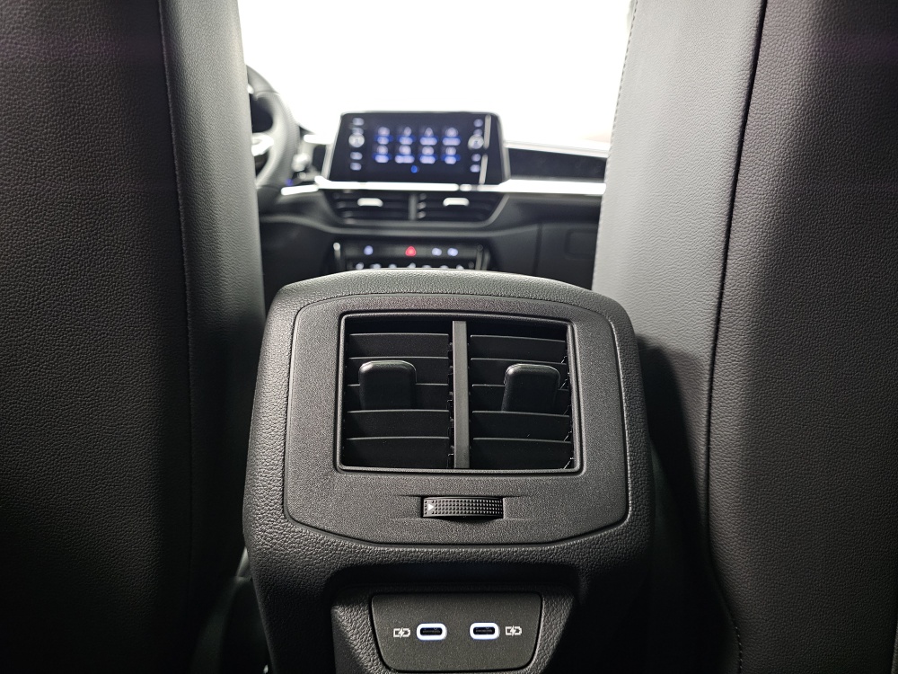 VW T-Roc  bei Hoffmann Automobile in Wolfsburg kaufen und sofort mitnehmen - Bild 8