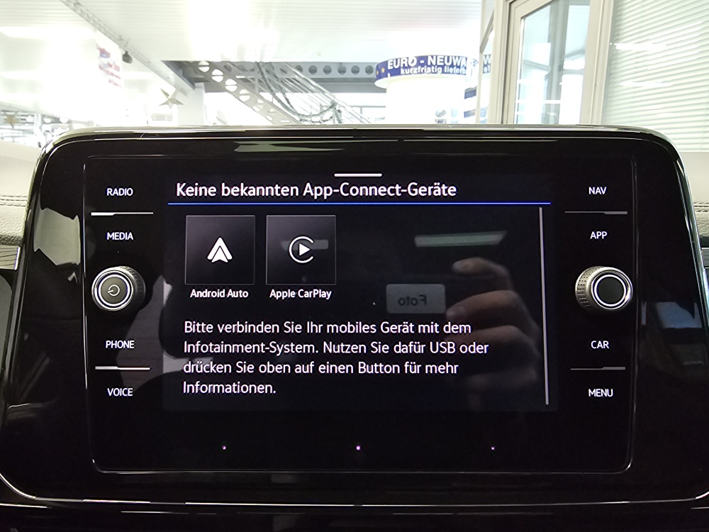 VW T-Roc  bei Hoffmann Automobile in Wolfsburg kaufen und sofort mitnehmen - Bild 17