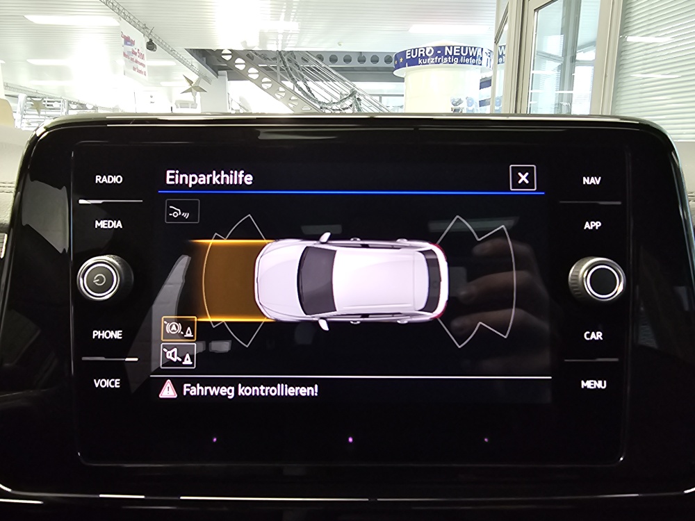 VW T-Roc  bei Hoffmann Automobile in Wolfsburg kaufen und sofort mitnehmen - Bild 19