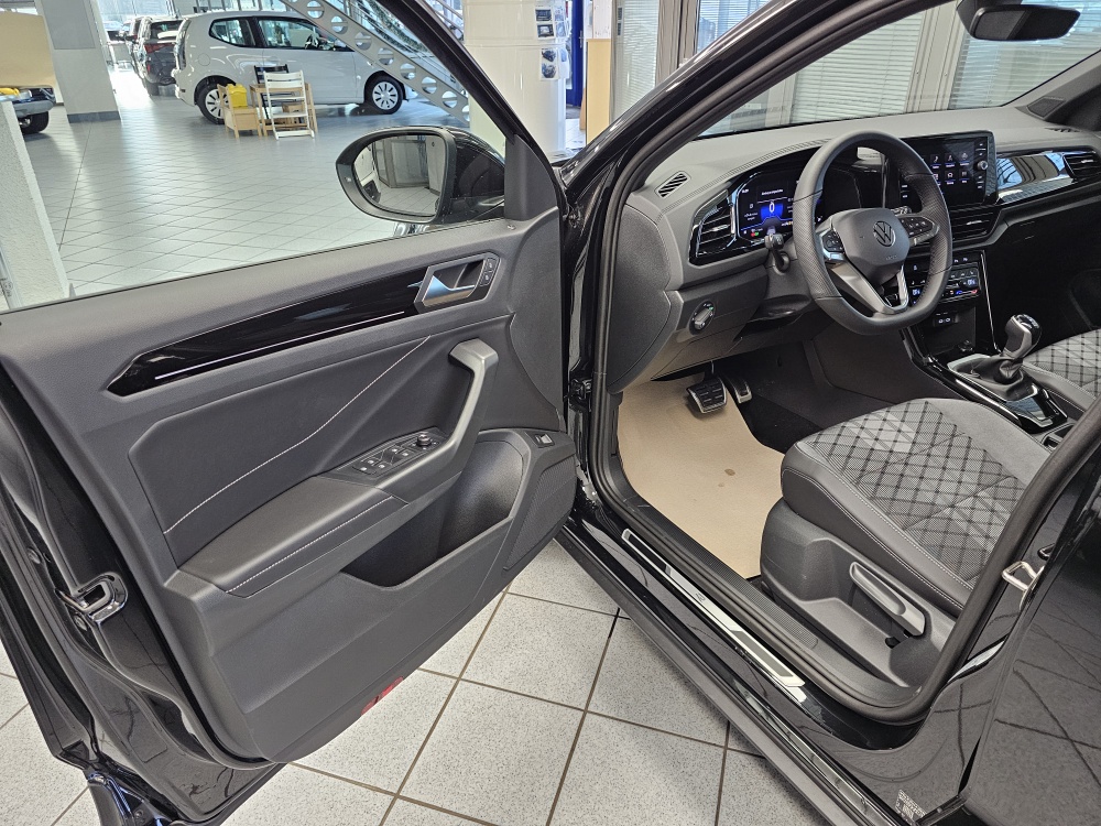VW T-Roc  bei Hoffmann Automobile in Wolfsburg kaufen und sofort mitnehmen - Bild 29