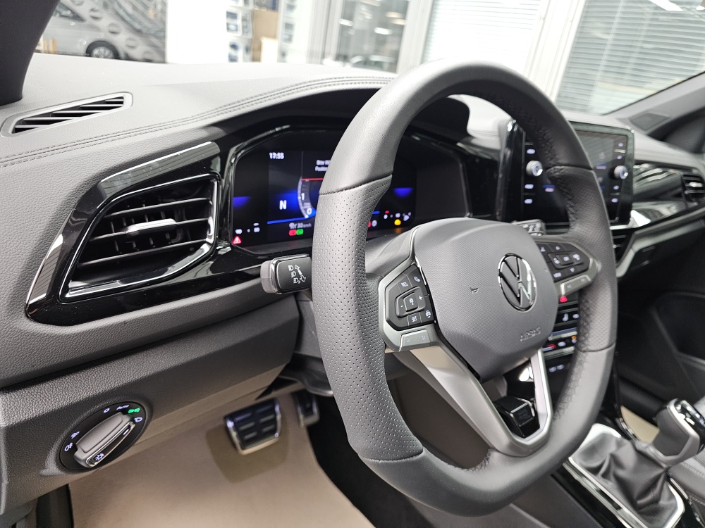 VW T-Roc  bei Hoffmann Automobile in Wolfsburg kaufen und sofort mitnehmen - Bild 25