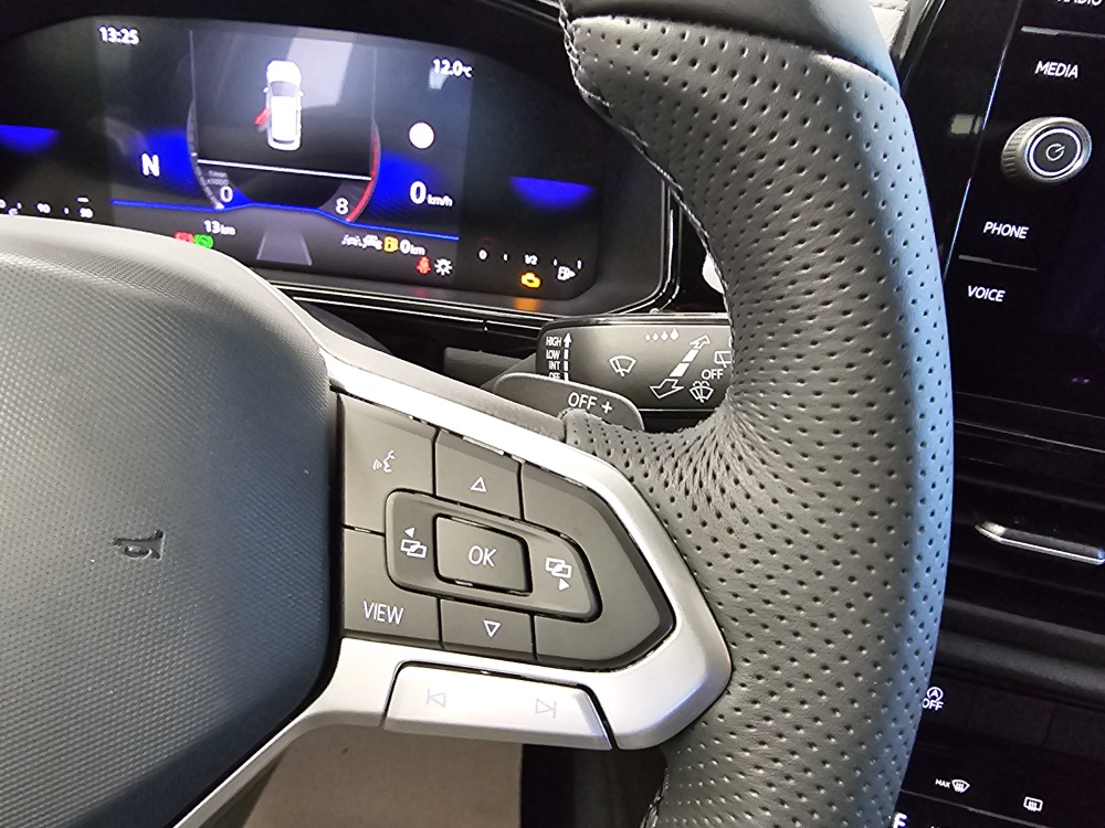 VW T-Roc  bei Hoffmann Automobile in Wolfsburg kaufen und sofort mitnehmen - Bild 21