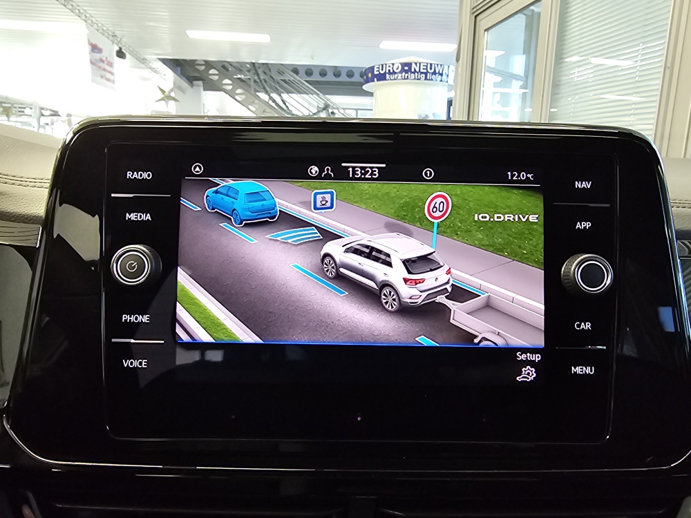 VW T-Roc  bei Hoffmann Automobile in Wolfsburg kaufen und sofort mitnehmen - Bild 15