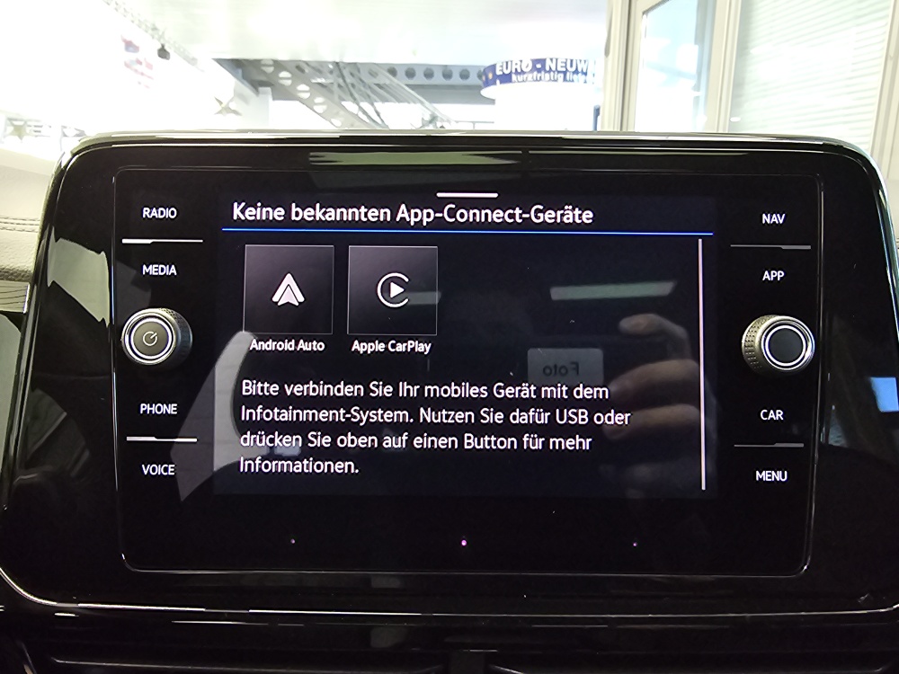 VW T-Roc  bei Hoffmann Automobile in Wolfsburg kaufen und sofort mitnehmen - Bild 17