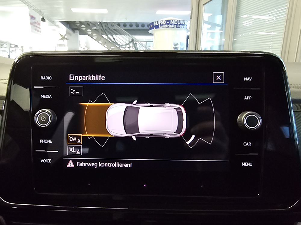 VW T-Roc  bei Hoffmann Automobile in Wolfsburg kaufen und sofort mitnehmen - Bild 19